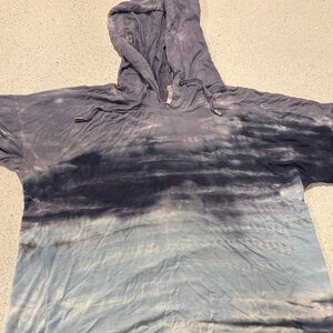 Cable & Gauge Light Blue Hooded Top